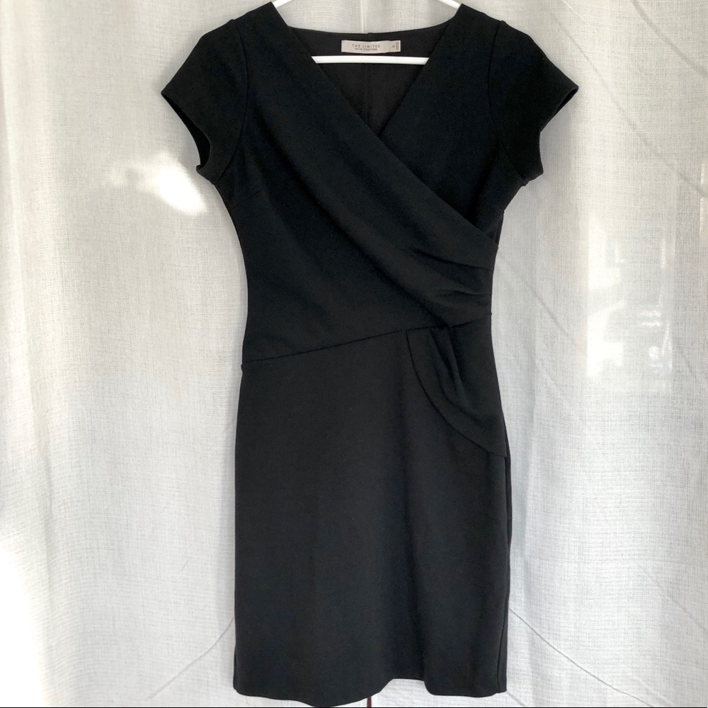 ⚡️PRICE⬇️4 PARTY!⚡️Pretty black dress!
